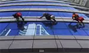5 Reasons to Hire a Rope Access Cleaning Service